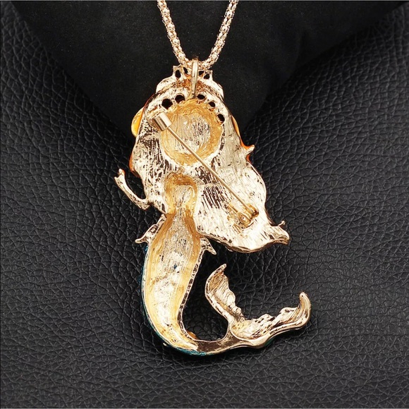 NWT Betsey Johnson Crystal Little Mermaid Pendant
